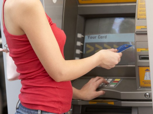 how_to_avoid_being_a_victim_of_atm_scams